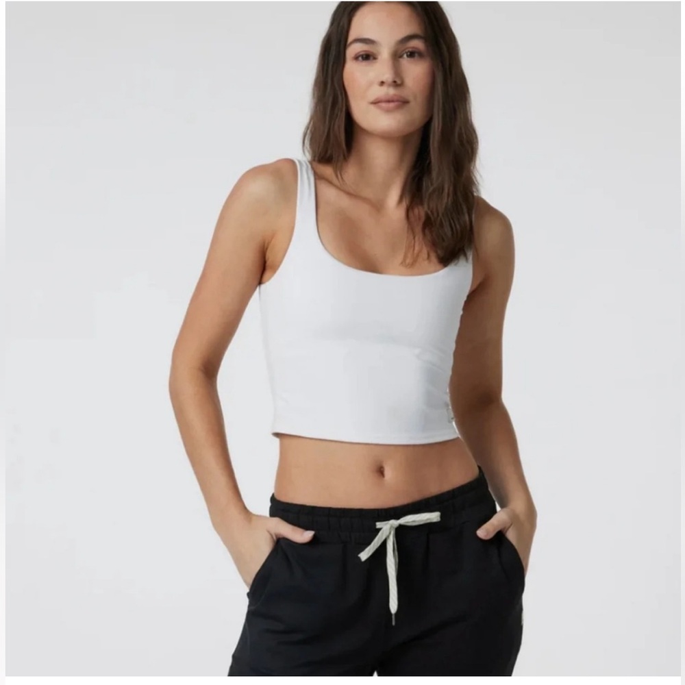 Vuori Daily Crop - White